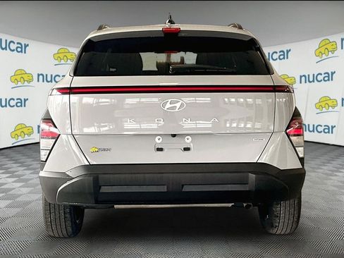 Used 2025 Hyundai Kona SEL image 5