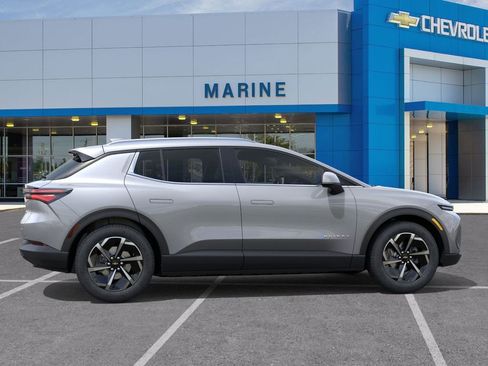 New 2026 Chevrolet Equinox EV LT FWD image 5