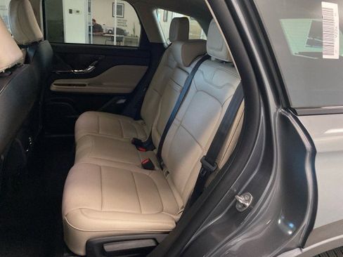 New 2025 Lincoln Corsair Reserve w/ Jet Appearance Package image 9