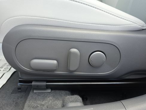 New 2026 Hyundai Kona Limited FWD image 23