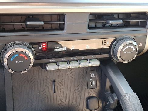 Used 2025 Toyota Tacoma SR5 image 16