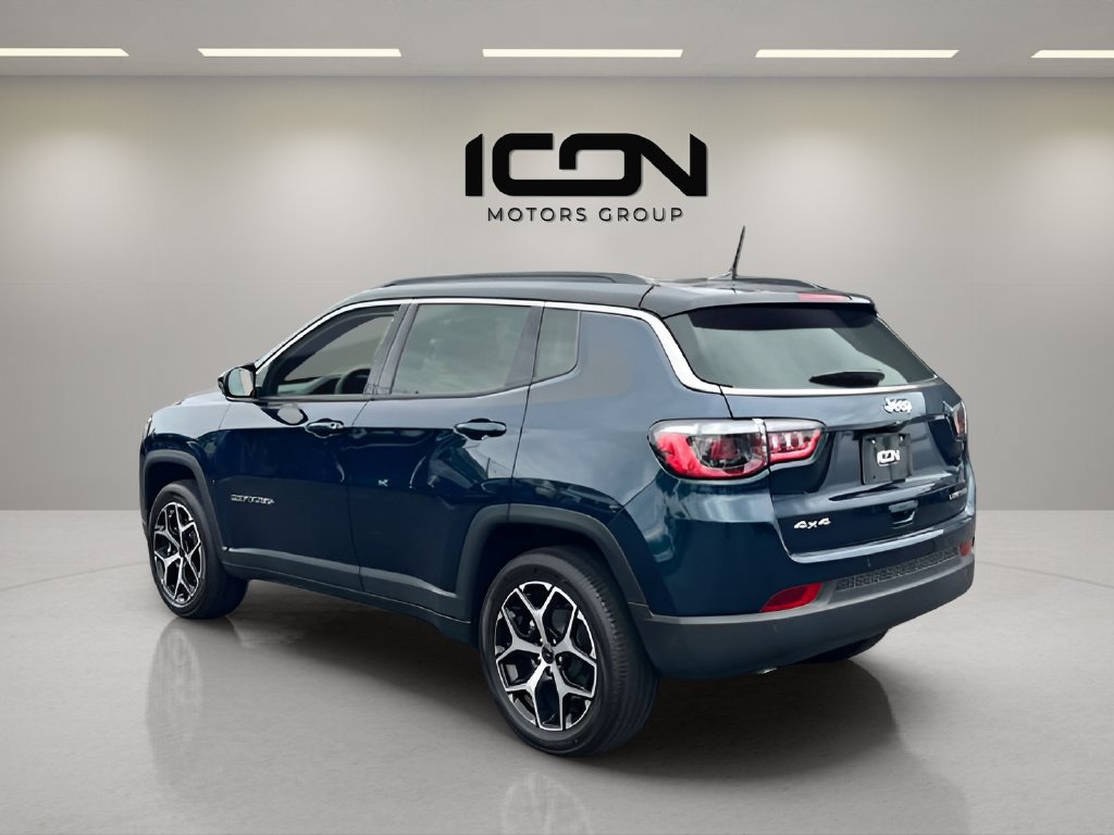 Used 2026 Jeep Compass Limited w/ Mopar Graphics Package AWD/4WD image 3