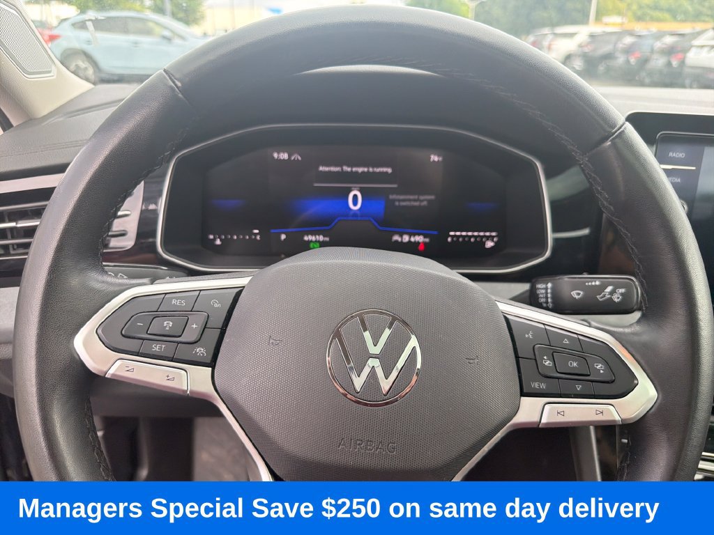 Used 2025 Volkswagen Jetta SE FWD image 15