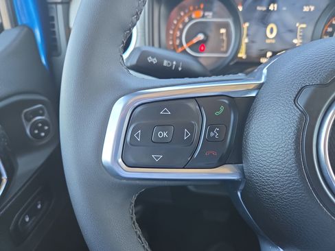 Certified 2025 Jeep Wrangler Sahara image 11