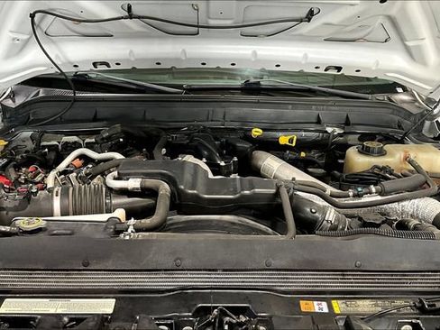Used 2016 Ford F550 4x4 Regular Cab Super Duty image 25