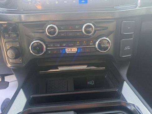 Used 2025 Ford F250 Lariat w/ Lariat Ultimate Package AWD/4WD image 18