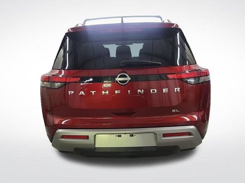 Used 2024 Nissan Pathfinder SL FWD image 10