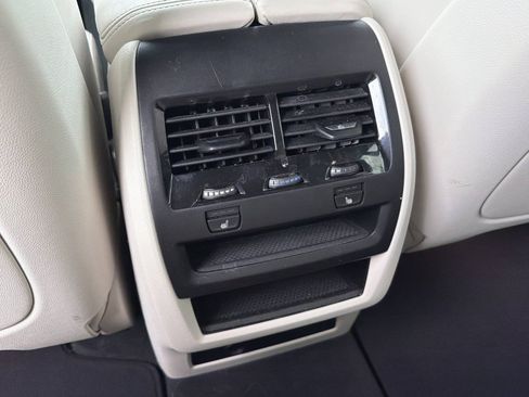 Used 2024 BMW X5 xDrive40i w/ Premium Package AWD/4WD image 19