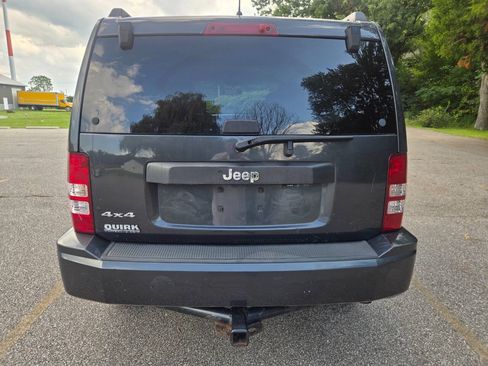 Used 2011 Jeep Liberty Sport w/ Popular Equipment Group AWD/4WD image 8