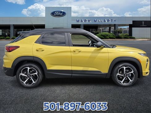 Used 2023 Chevrolet TrailBlazer RS w/ Sun and Liftgate Package FWD image 6
