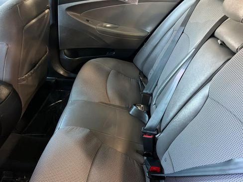 Used 2013 Hyundai Sonata SE w/ Navigation & Sunroof Pkg FWD image 5
