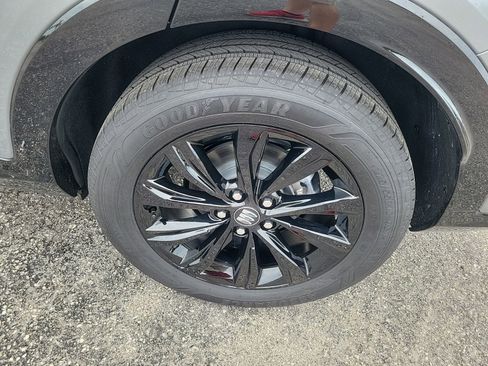 New 2026 Buick Envista Sport Touring w/ Advanced Safety Package FWD image 8