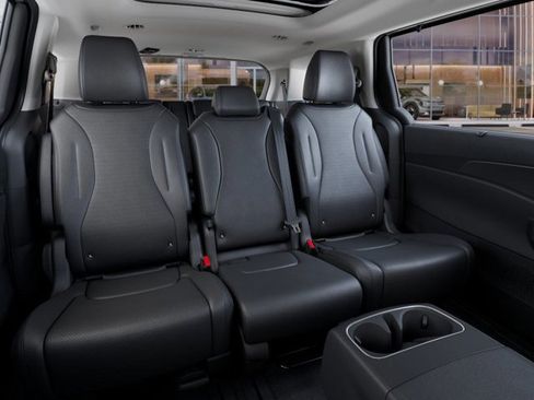 New 2026 Kia Carnival SX Prestige FWD image 19