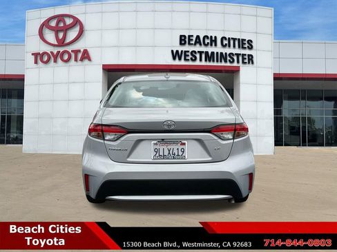 Certified 2022 Toyota Corolla LE image 9