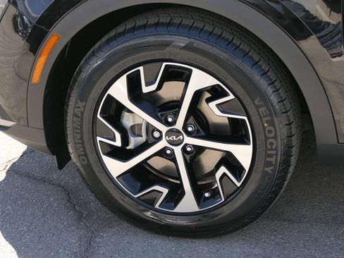Used 2023 Kia Sportage EX FWD image 10