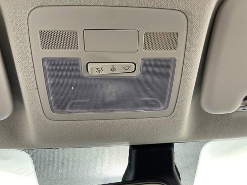 New 2026 Hyundai Venue SEL FWD image 28