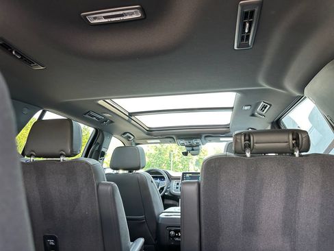 Used 2024 Chevrolet Tahoe High Country AWD/4WD image 24