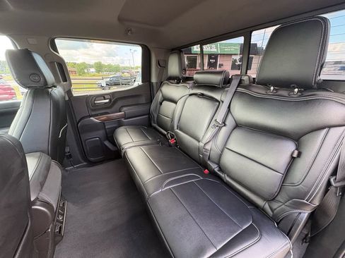 Used 2019 GMC Sierra 1500 SLE w/ SLE Value Package AWD/4WD image 29