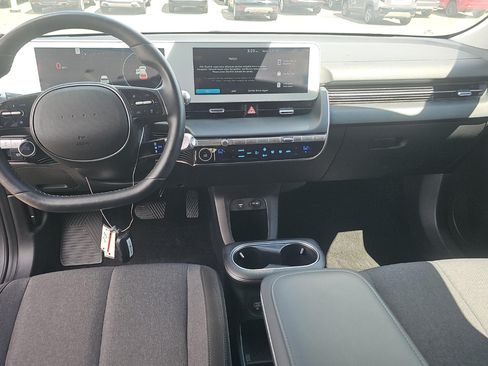 Used 2024 Hyundai Ioniq 5 SEL AWD/4WD image 12