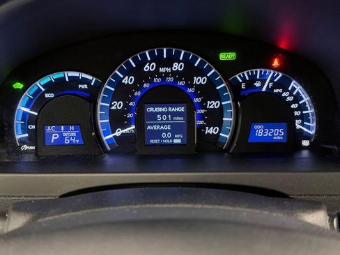 Used 2012 Toyota Camry XLE w/ Leather Pkg image 17