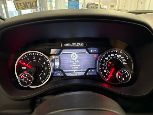 New 2026 RAM 1500 4x4 Crew Cab image 16
