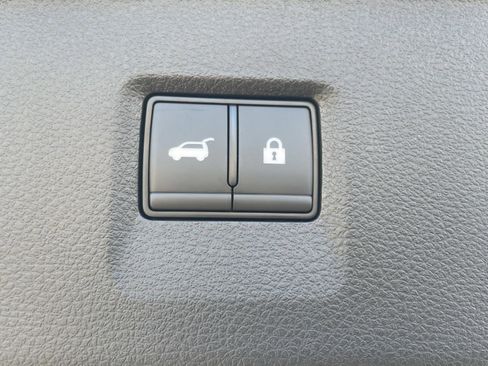 Certified 2025 INFINITI QX60 Luxe w/ Black Edition image 9