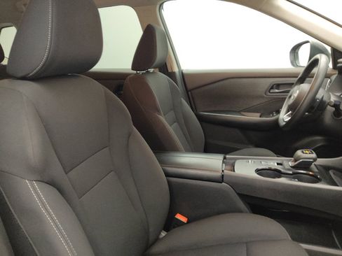 Used 2023 Nissan Rogue S FWD image 21
