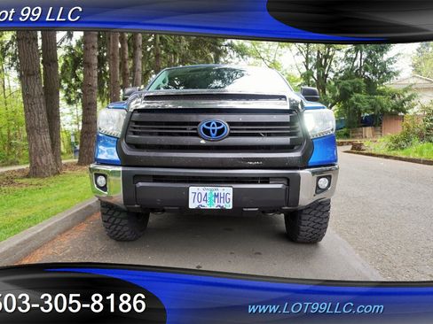 Used 2016 Toyota Tundra SR5 w/ TRD Off Road Package AWD/4WD image 6