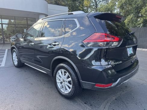Used 2019 Nissan Rogue SV AWD/4WD image 3