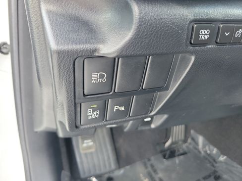 Used 2019 Lexus IS 300 w/ Navigation Package RWD image 22