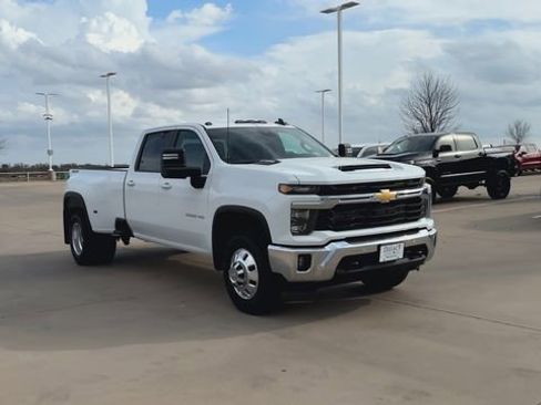 New 2026 Chevrolet Silverado 3500 LT w/ Safety Package image 3