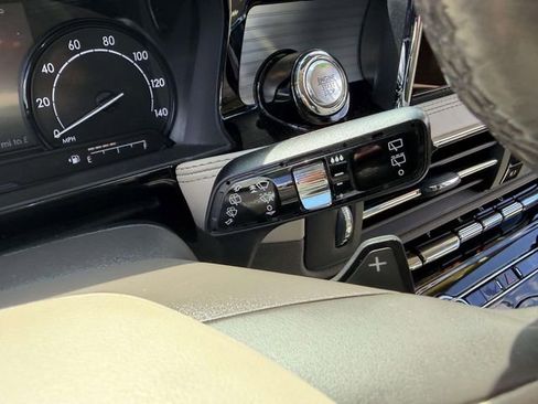 Certified 2020 Lincoln Corsair AWD w/ Equipment Group 101A image 25