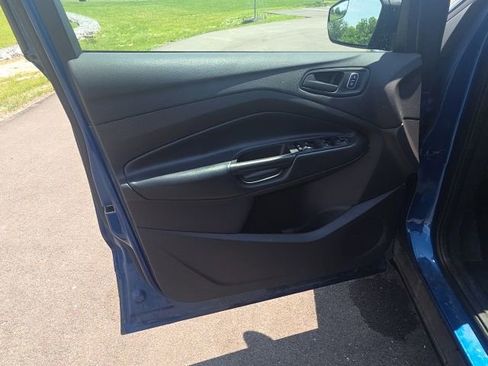 Used 2019 Ford Escape S FWD image 22