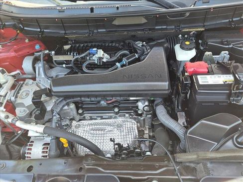 Used 2020 Nissan Rogue SV FWD image 22