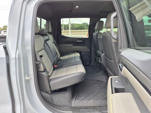 Used 2024 Chevrolet Silverado 1500 ZR2 w/ Technology Package AWD/4WD image 18