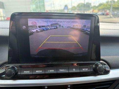 Used 2023 Kia Forte LXS FWD image 13