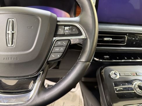 Used 2022 Lincoln Nautilus Reserve w/ Equipment Group 201A image 15