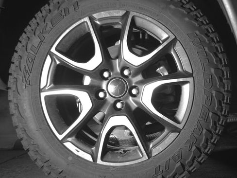 Used 2025 Jeep Compass Trailhawk image 15