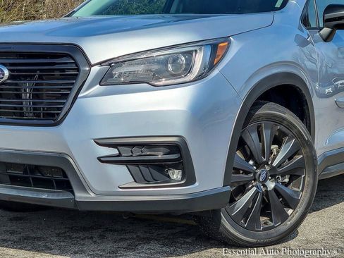 Used 2022 Subaru Ascent Onyx Edition image 3
