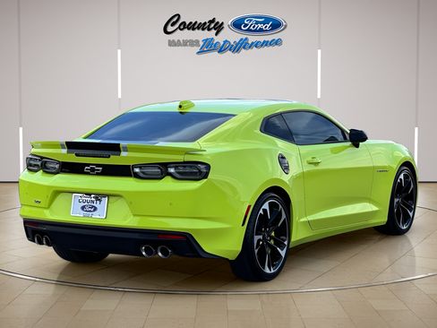 Used 2020 Chevrolet Camaro SS RWD image 25