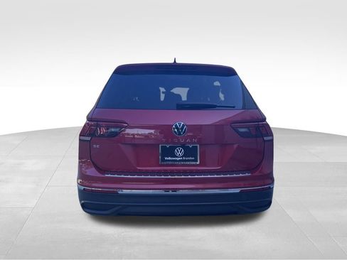 Used 2022 Volkswagen Tiguan SE image 4