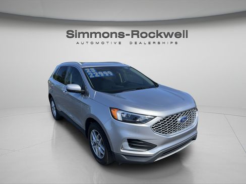 Used 2023 Ford Edge SEL AWD/4WD image 7