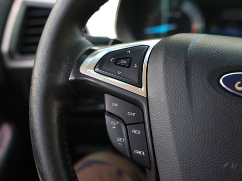 Used 2016 Ford Edge SEL AWD/4WD image 25