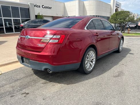 Used 2014 Ford Taurus Limited FWD image 5