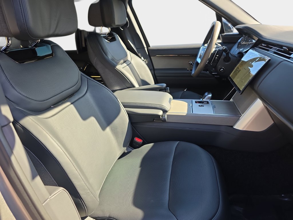 New 2026 Land Rover Range Rover SV AWD/4WD image 10