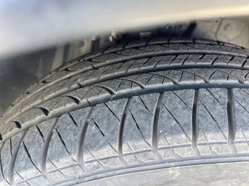 Used 2018 Nissan Rogue Sport S image 3