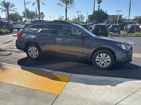 Used 2019 Subaru Outback 2.5i Premium image 27