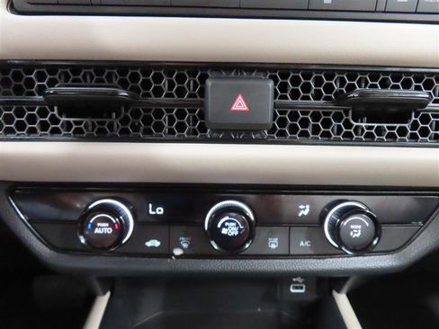 Used 2025 Honda HR-V LX image 25