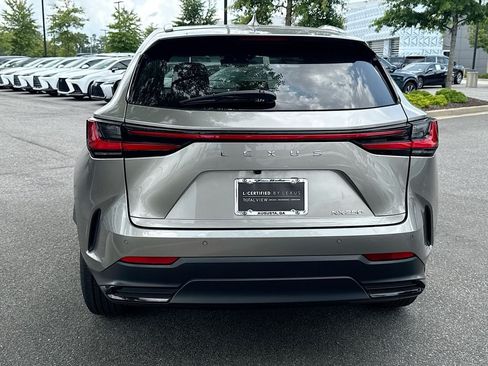 Used 2025 Lexus NX 250 FWD w/ Accessory Package (Z1) image 8