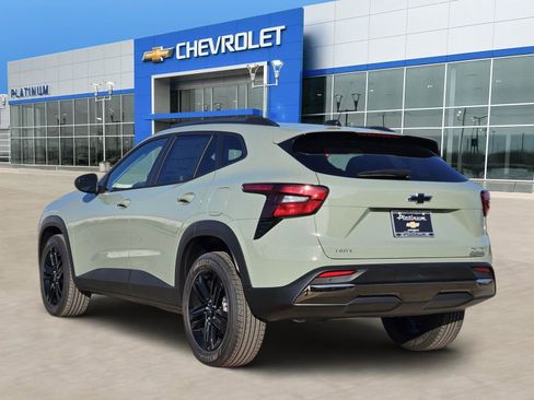 New 2026 Chevrolet Trax ACTIV w/ Sunroof Package image 4